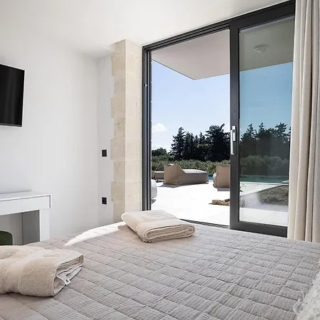 Terra Infinity Views & Golden Sunsets Villa