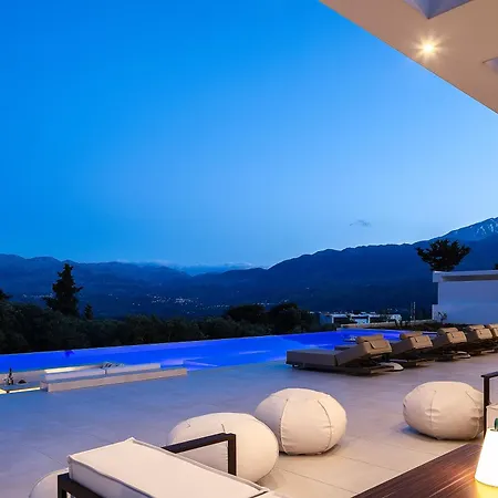 Villa Terra Infinity Views & Golden Sunsets