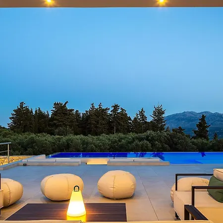 Terra Infinity Views & Golden Sunsets Villa